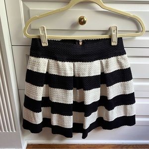 Navy & White Striped Pleated Skirt Size Large